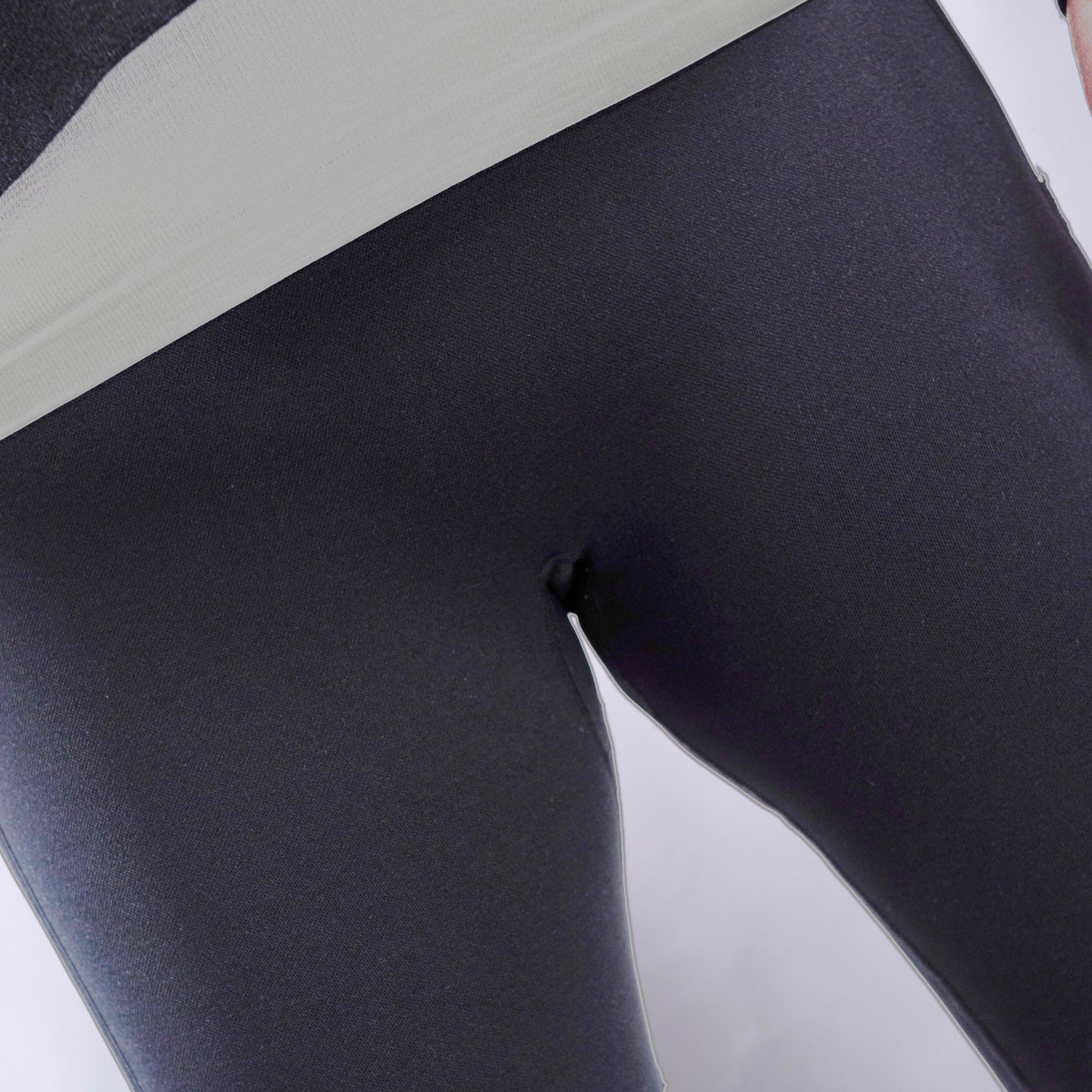 HESTIA SEAMLESS LEGGINGS